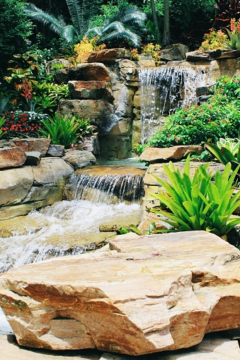 <strong>Five Ways To Create A Beautiful Outdoor Oasis With Pond Fountains</strong>